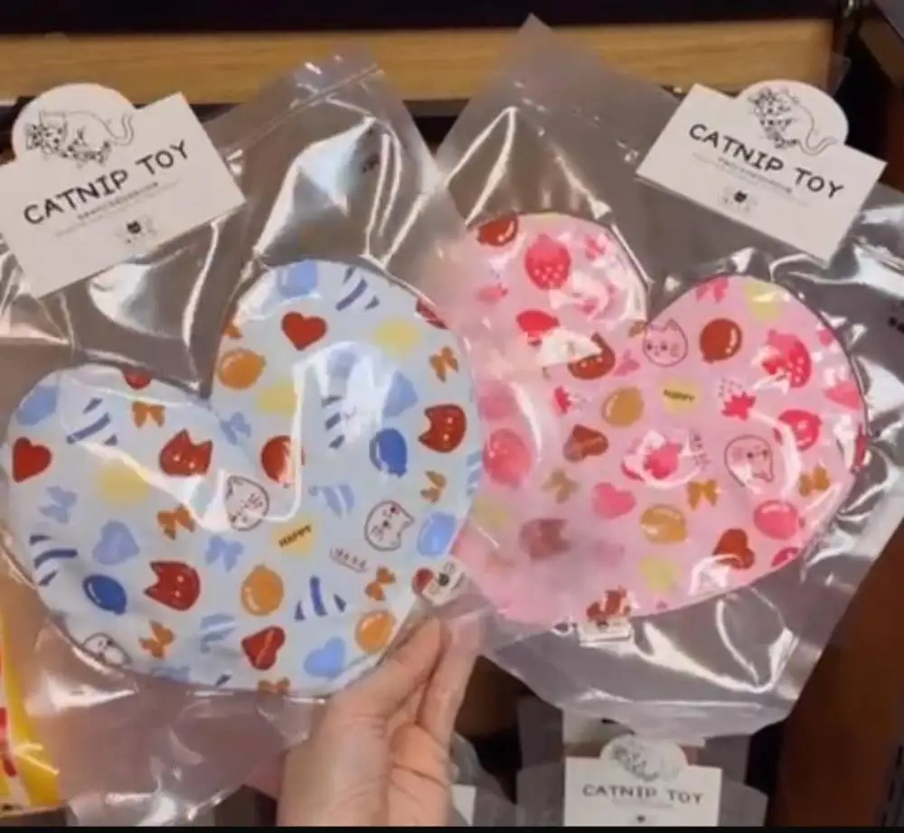 陳氏屁孩 心心攬攬貓草玩具